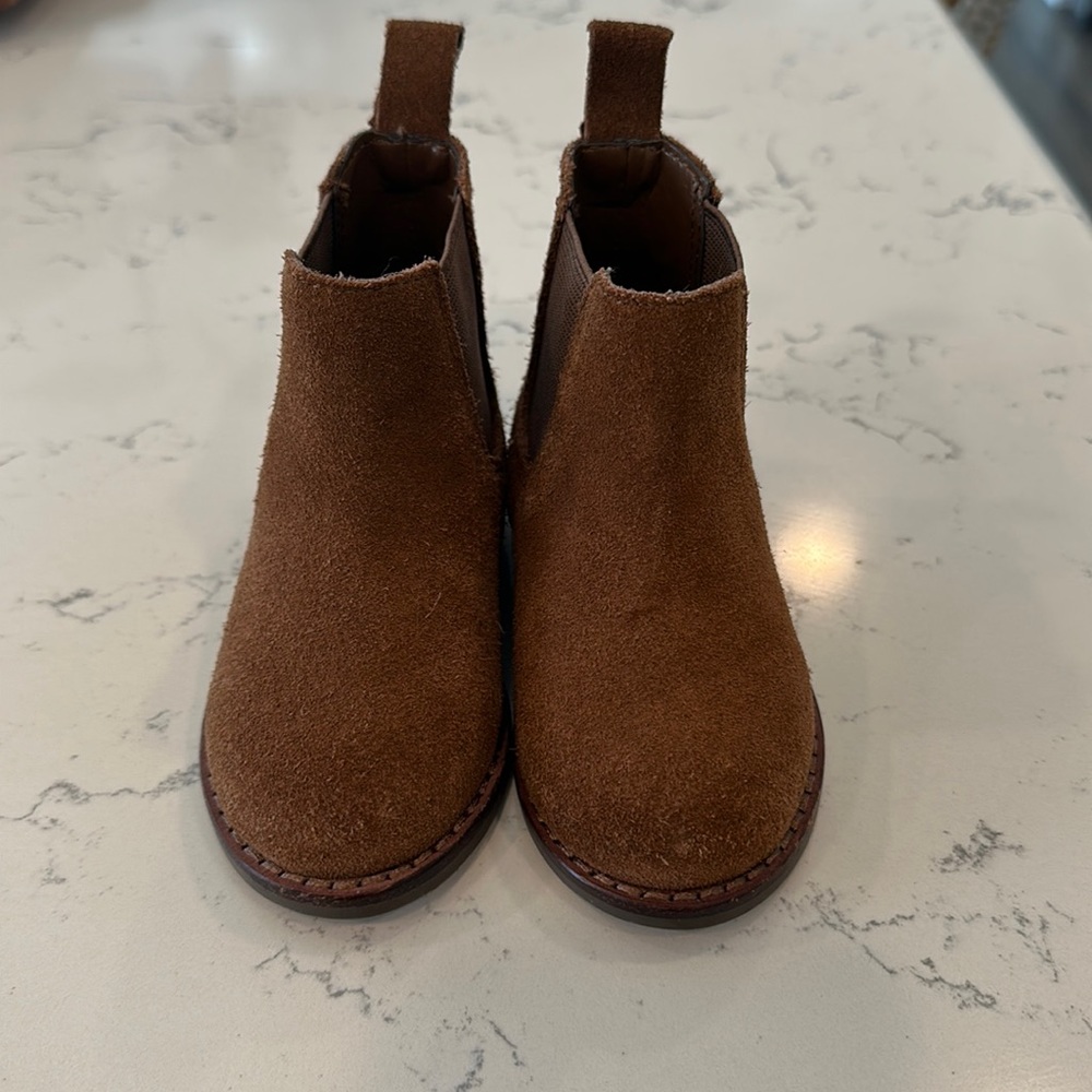 Janie and Jack baby boots size 4